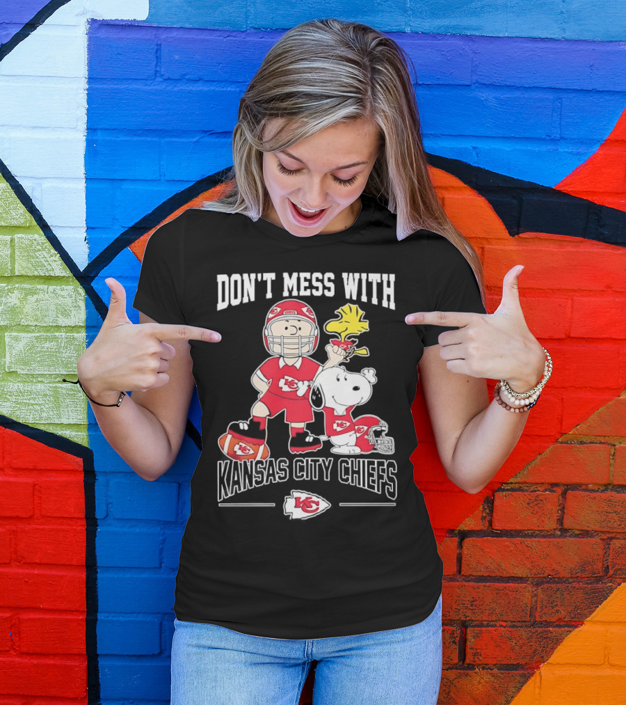 Don’t Mess With Kansas City Chiefs And Peanuts Characters Collaboration T-Shirt