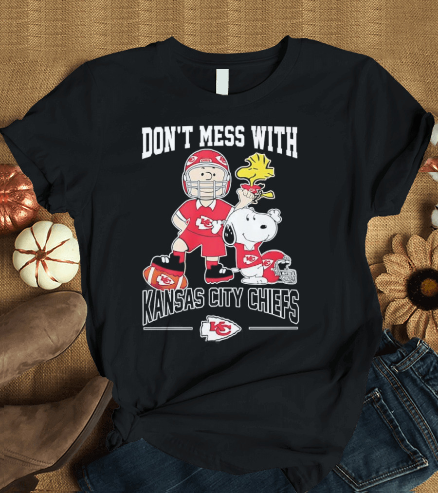 Don’t Mess With Kansas City Chiefs And Peanuts Characters Collaboration T-Shirt