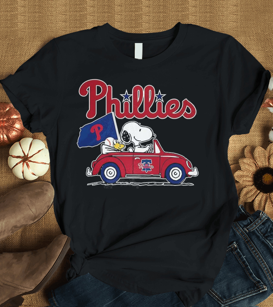 Snoopy Woodstock Philadelphia Phillies Car Baseball Flag T-Shirt