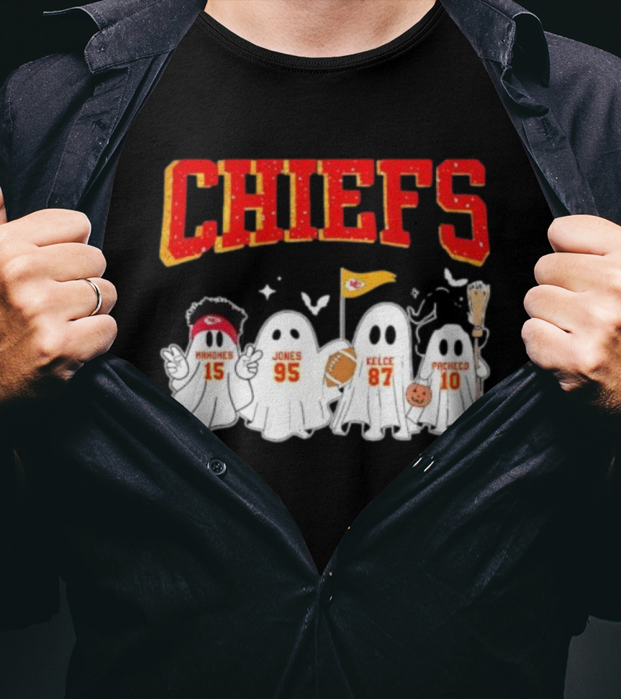 Kansas City Chiefs Halloween Mahomes Jones Kelce Pacheco Ghosts T-Shirt