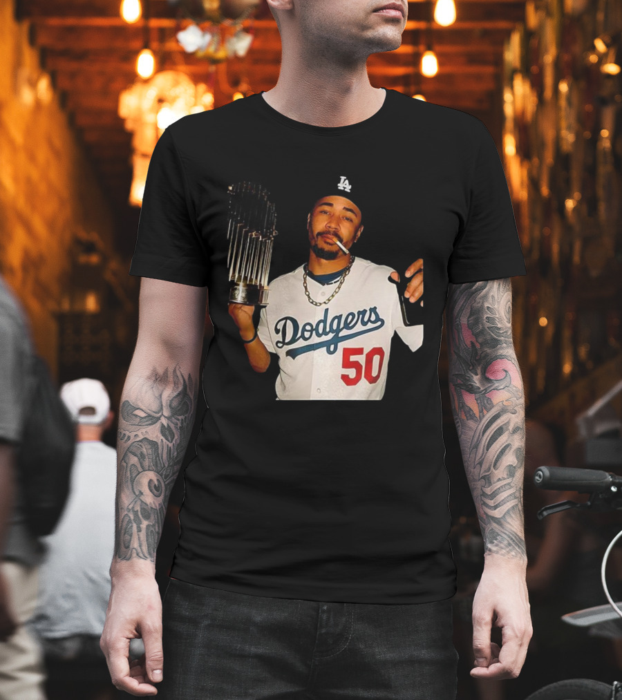 Mookie Betts Dodgers 2025 World Series Champions Celebration Smoking Topps T-Shirt