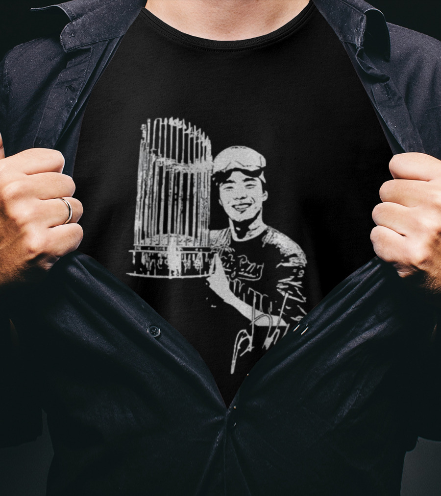 Yoshinobu Yamamoto MLB Champions Celebration Los Angeles Dodgers Cup Holding Player Signature T-Shirt