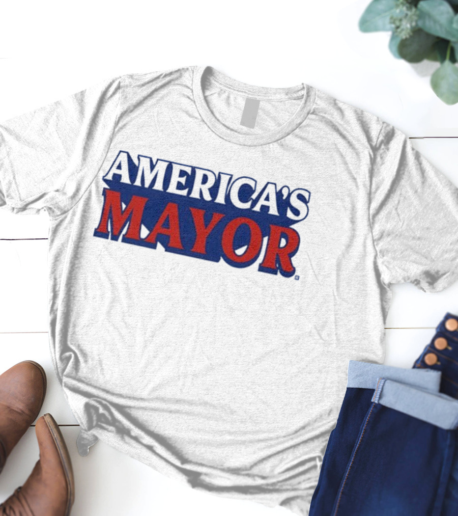 Aidan Hutchinson Number 97 Face Illustration T-Shirt