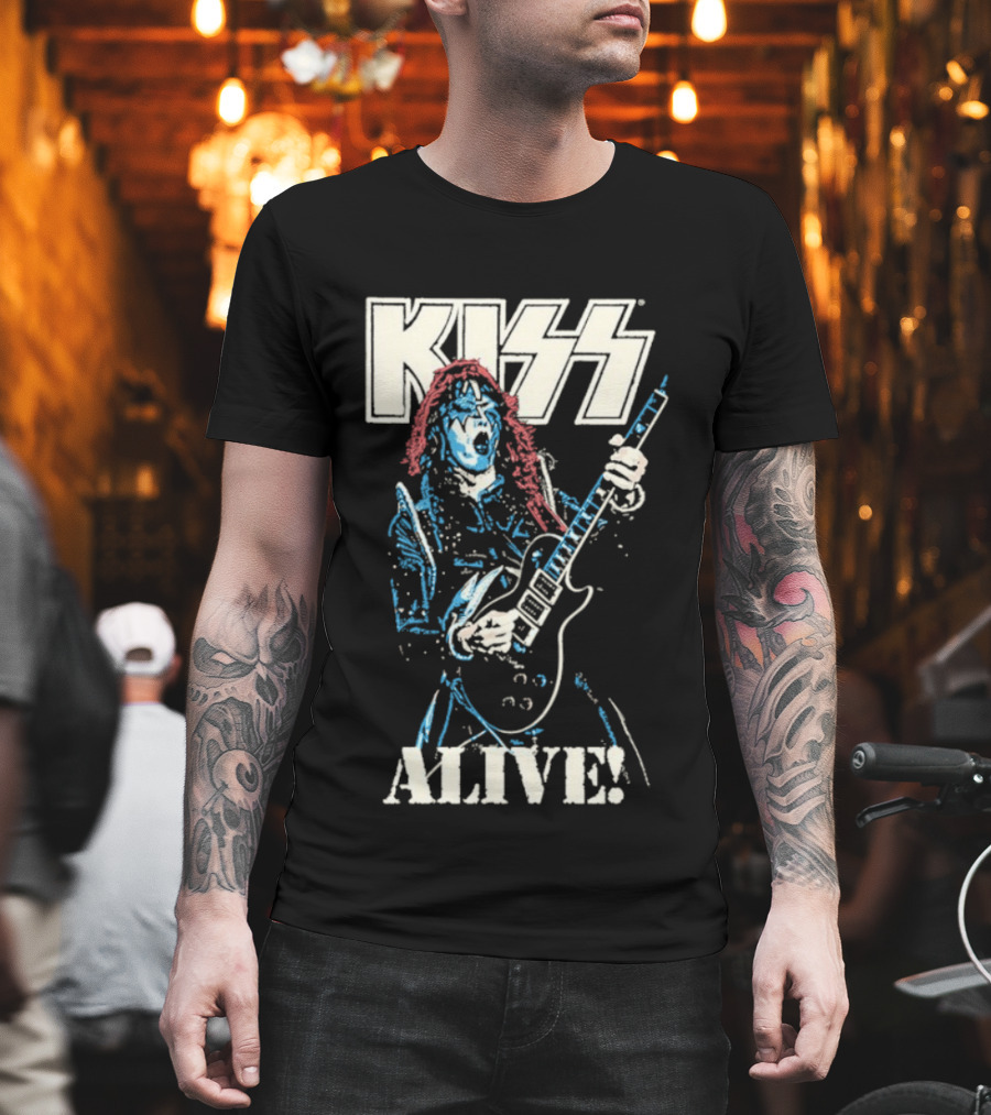 KISS Alive Spaceman Guitarist Retro Style T-Shirt