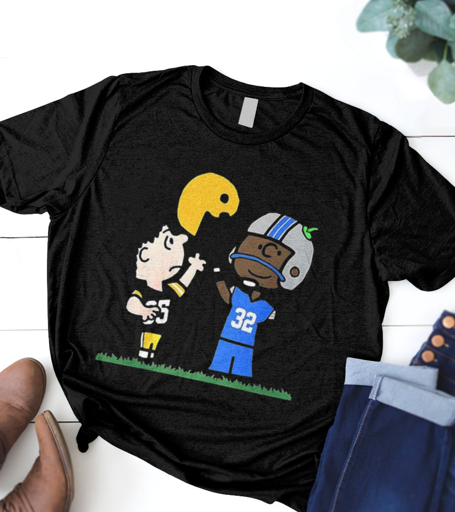 Green Bay Packers Vs Detroit Lions Peanuts Cartoon Lucy Charlie Brown Football T-Shirt