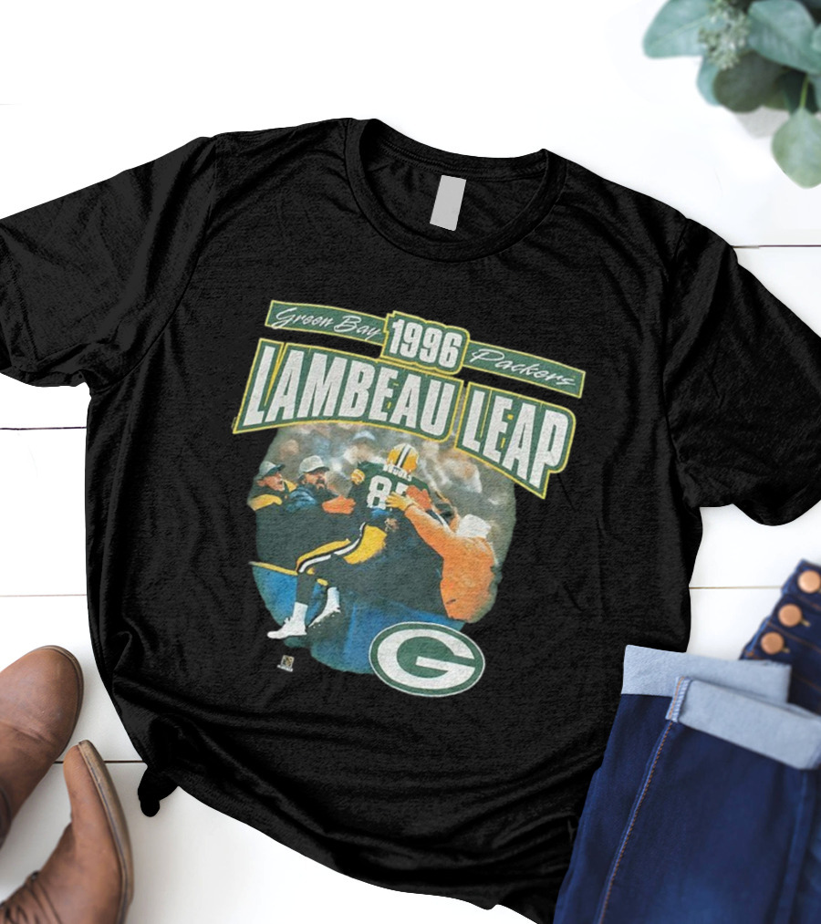 Green Bay Packers Lambeau Leap 1996 Super Bowl XXXI Celebration Iconic Football Moment T-Shirt