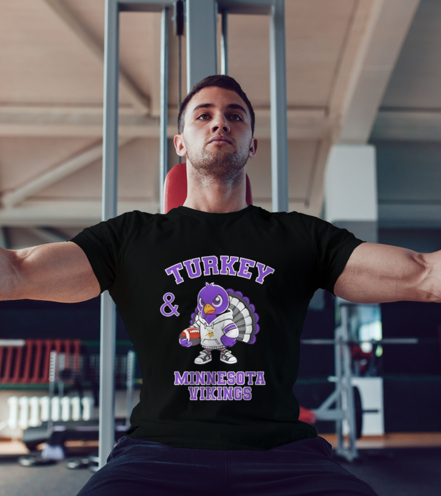 Turkey Holding Football Minnesota Vikings NFL Happy Thanksgiving T-Shirt