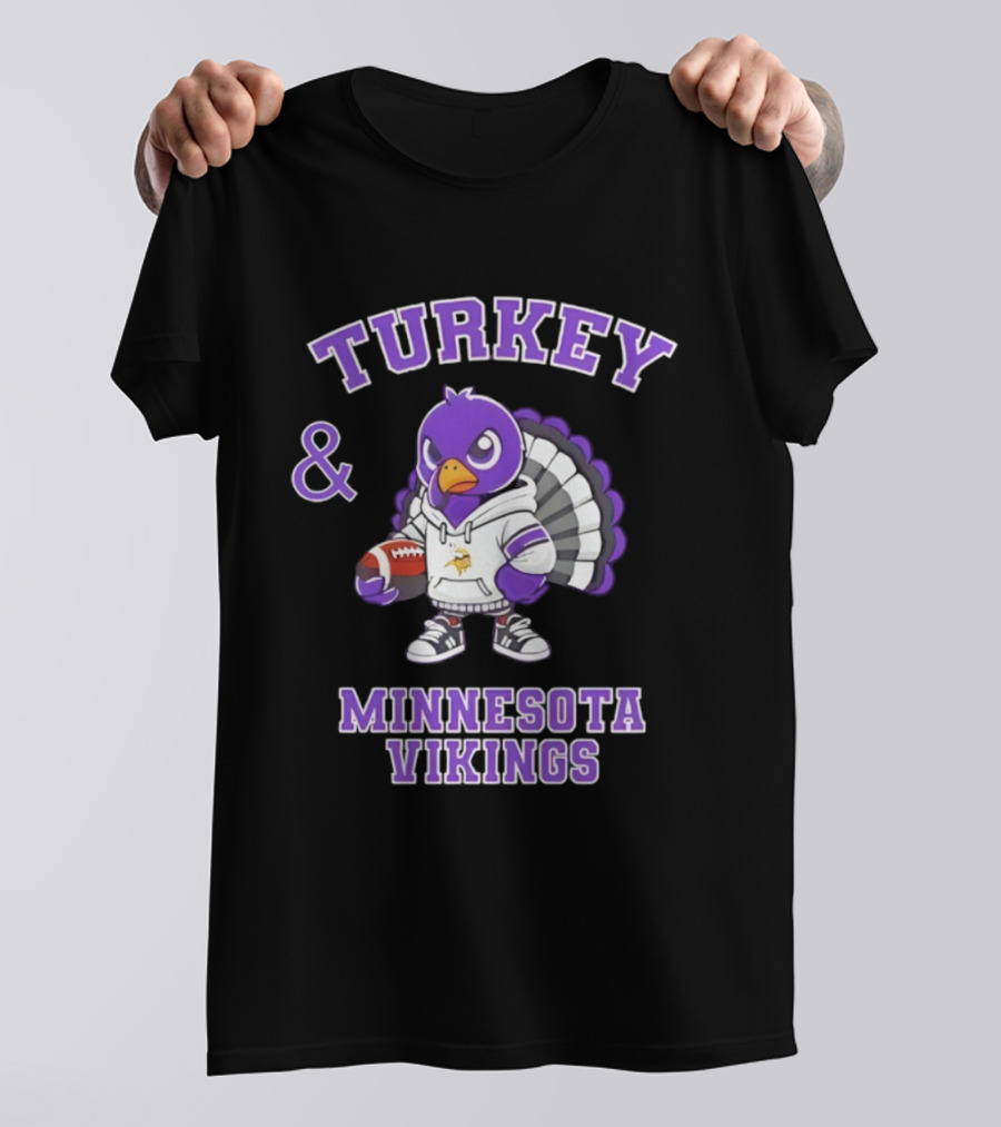 Turkey Holding Football Minnesota Vikings NFL Happy Thanksgiving T-Shirt