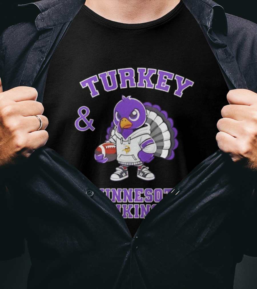 Turkey Holding Football Minnesota Vikings NFL Happy Thanksgiving T-Shirt