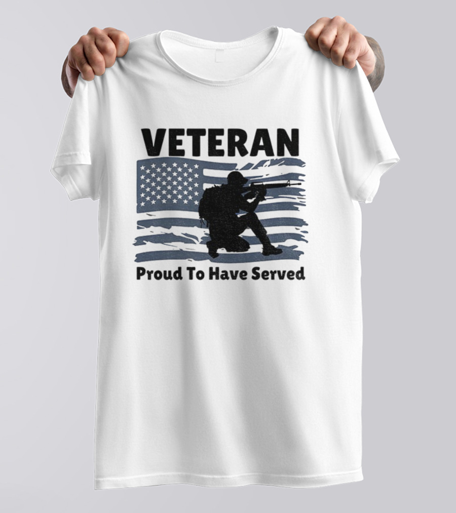 Veteran Proud To Have Served American Flag And Soldier Kneeling T-Shirt