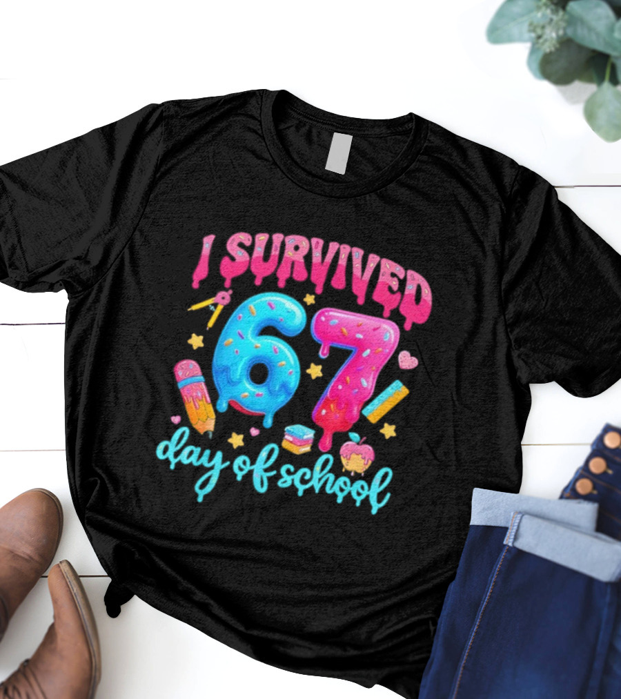 I Survived 67 Days Of School Pencil Cupcake Book Stars Hearts T-Shirt