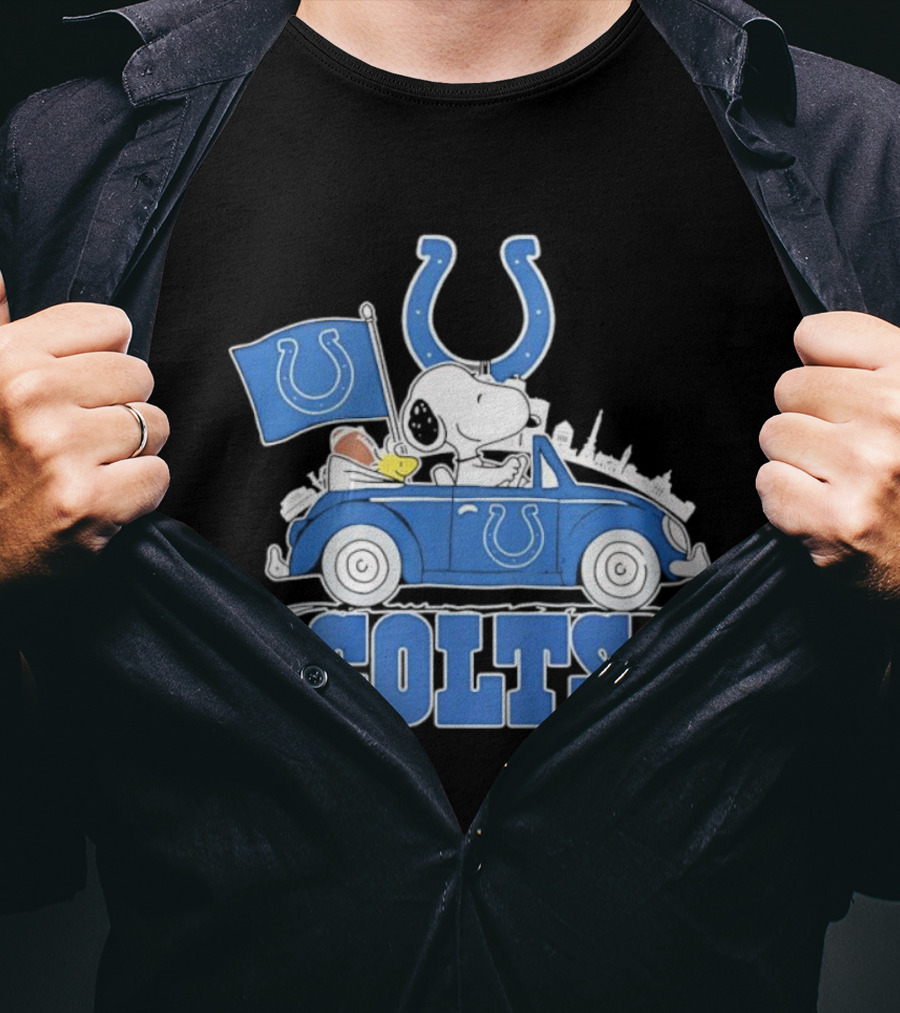 Peanuts Indianapolis Colts Snoopy Driving Car With Mascot Flag T-Shirt