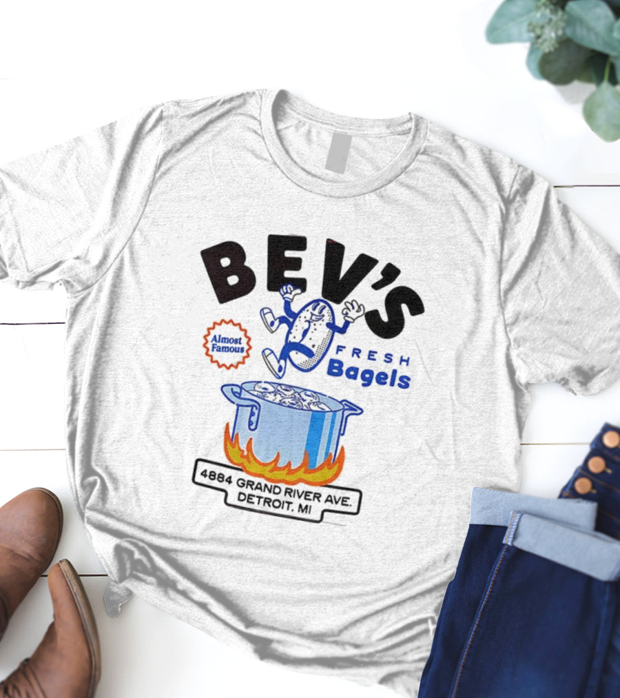 Bev’s Fresh Bagels 4884 Grand River Ave Detroit Animated Boiling Bagel Cartoon T-Shirt