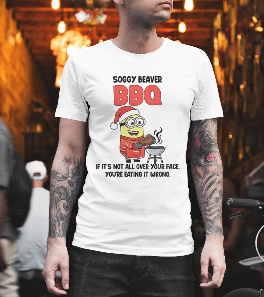 Minion Soggy Beaver BBQ Christmas Funny Eating It Wrong T-Shirt