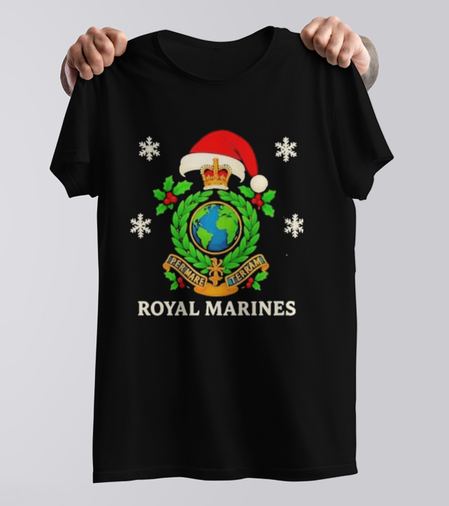 Royal Marines Christmas Per Mare Terram Santa Hat Snowflakes Green Wreath Globe Crest T-Shirt