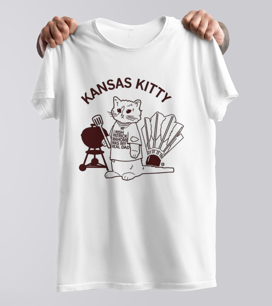 Kansas Kitty I Wish Patrick Mahomes Was My Real Dad Grill Cat Fan Meme T-Shirt