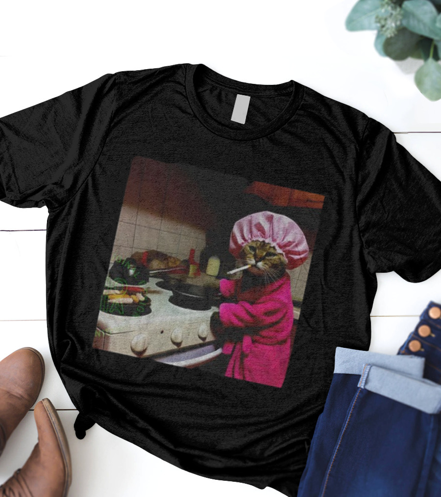 Housewife Cat Smoking Cooking Meme In Pink Bathrobe And Shower Cap T-Shirt