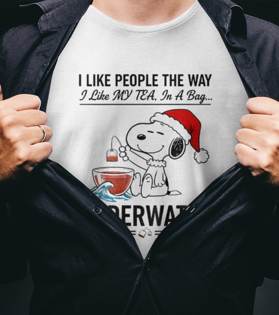 Snoopy Santa Hat I Like People The Way I Like My Tea Underwater Christmas T-Shirt