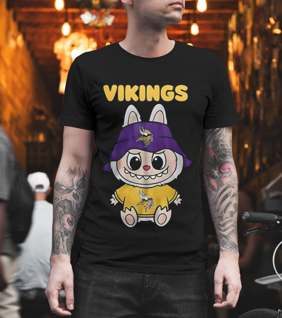 Minnesota Vikings Labubu Character With Purple Cap And Team Logo T-Shirt