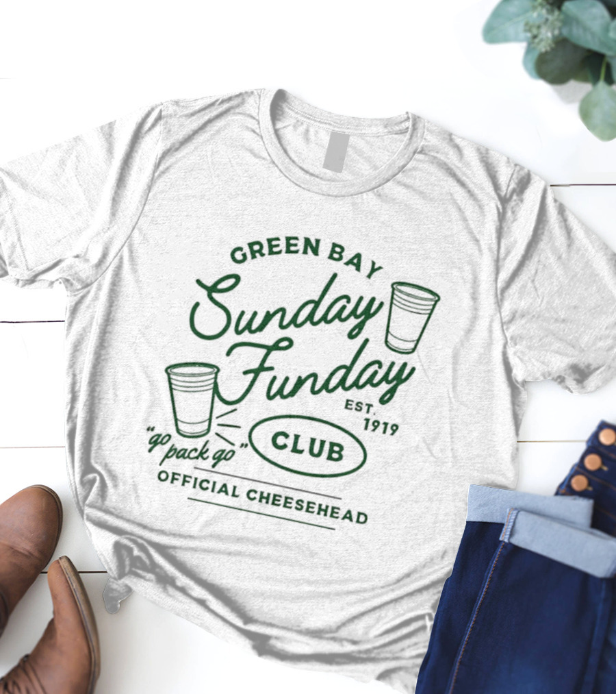 Green Bay Sunday Funday Established 1919 Official Cheesehead Pack Of Fun Club T-Shirt