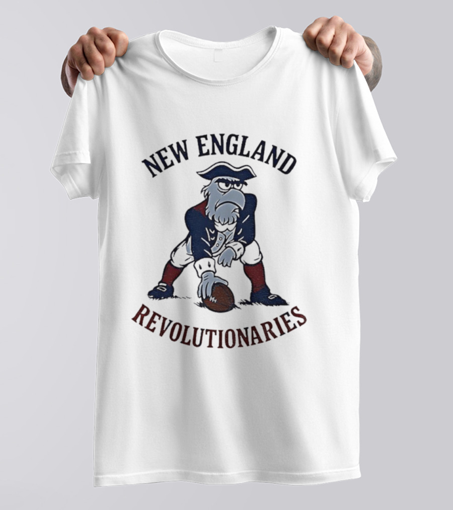 New England Patriots Revolutionaries American Football Vintage Style T-Shirt