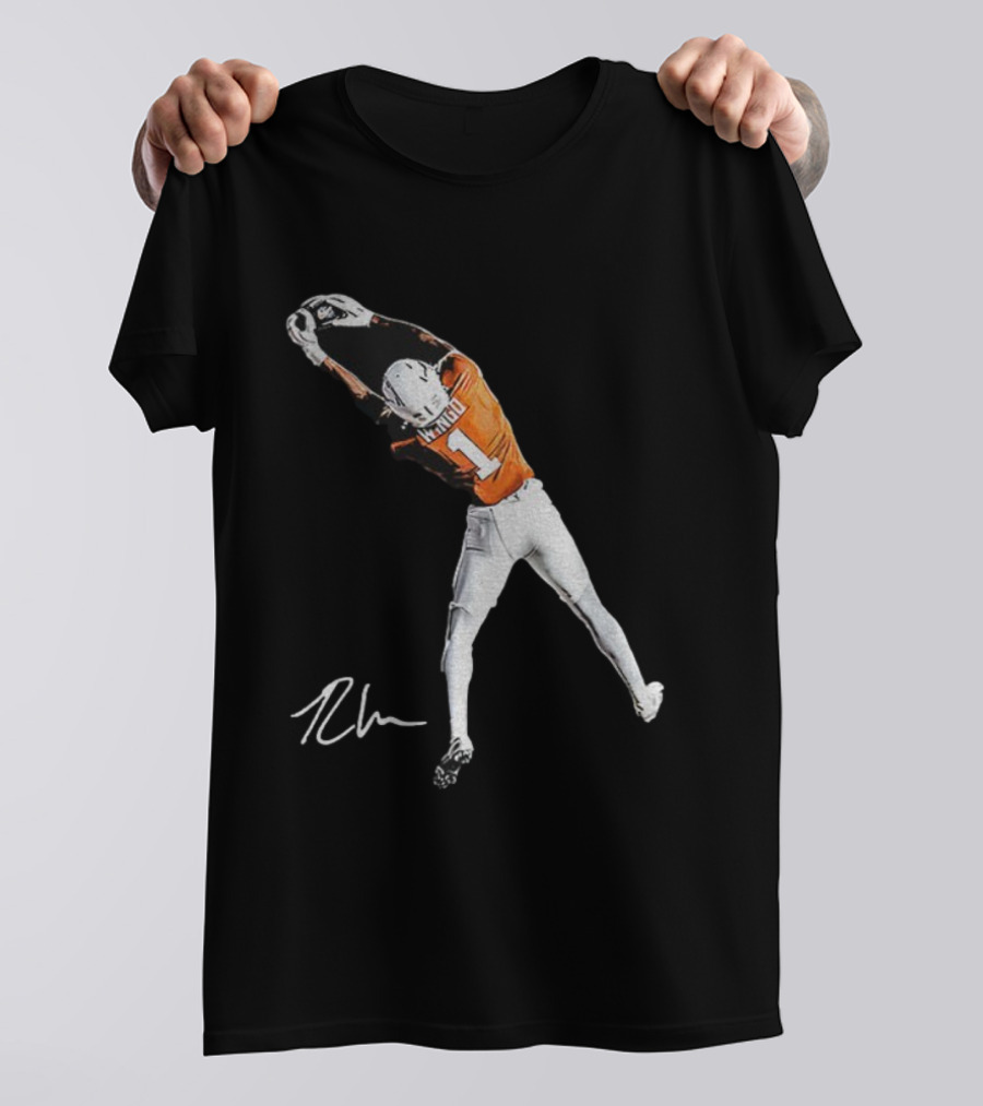 Ryan Wingo Texas Longhorns Football Catch Signature T-Shirt