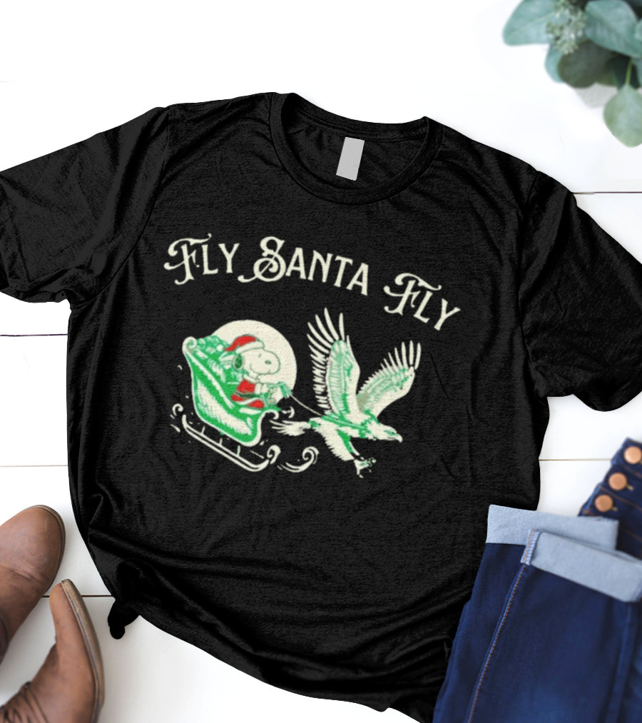 Snoopy Fly Santa Fly Philadelphia Eagles T-Shirt