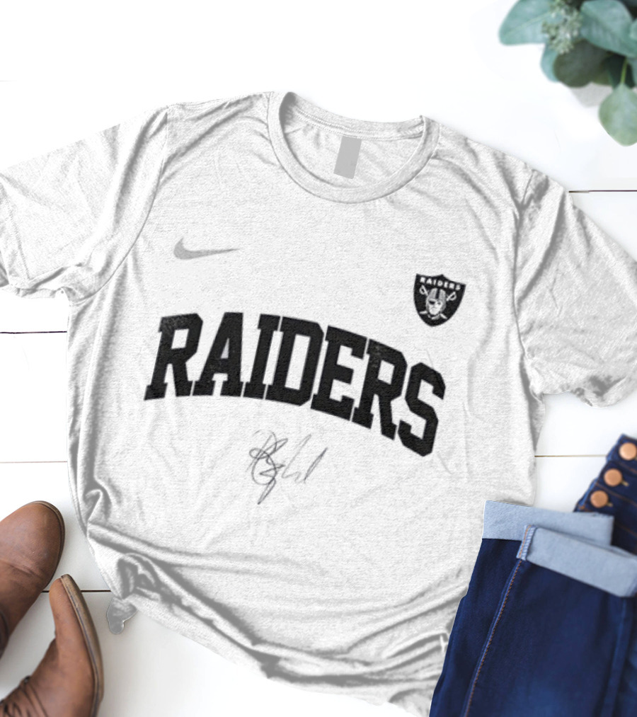 Las Vegas Raiders Barry Manilow Signature Once Before I Go T-Shirt