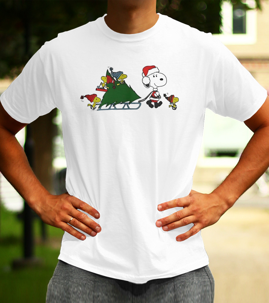 Snoopy Woodstock Christmas Tree Sled Winter Scene Cute T-Shirt