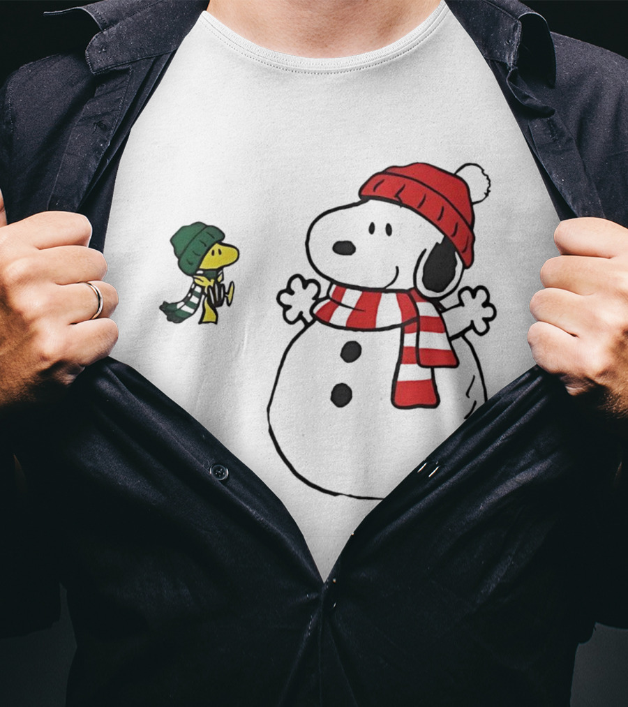 Snoopy And Woodstock Christmas Holiday Snowman Scene T-Shirt