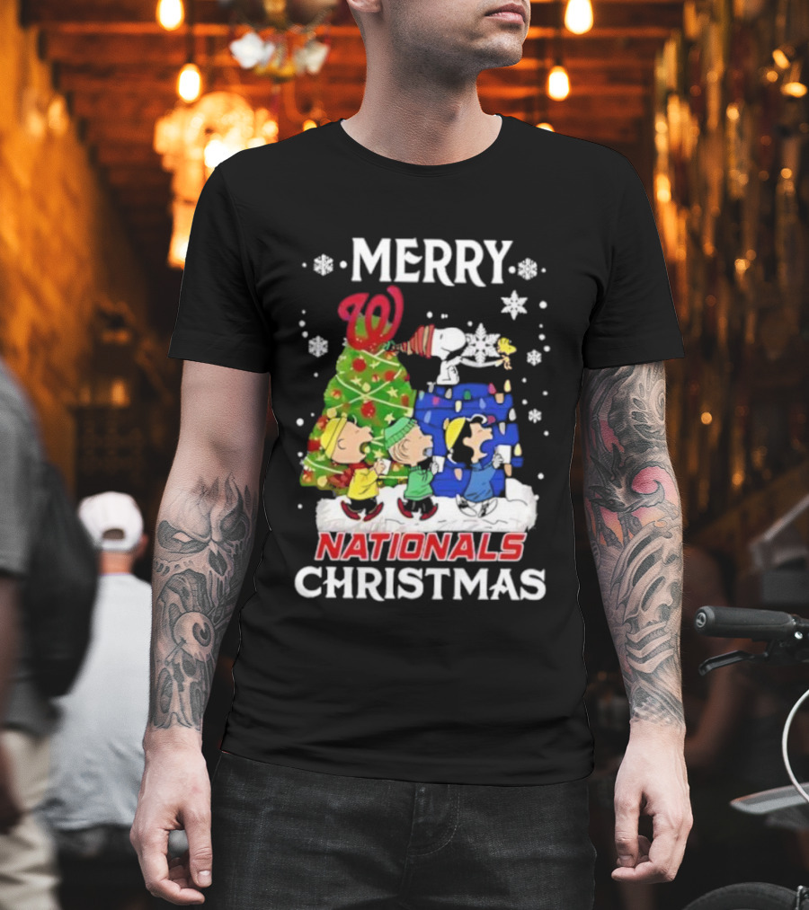 Merry Washington Nationals Christmas Snoopy And Friends T-Shirt