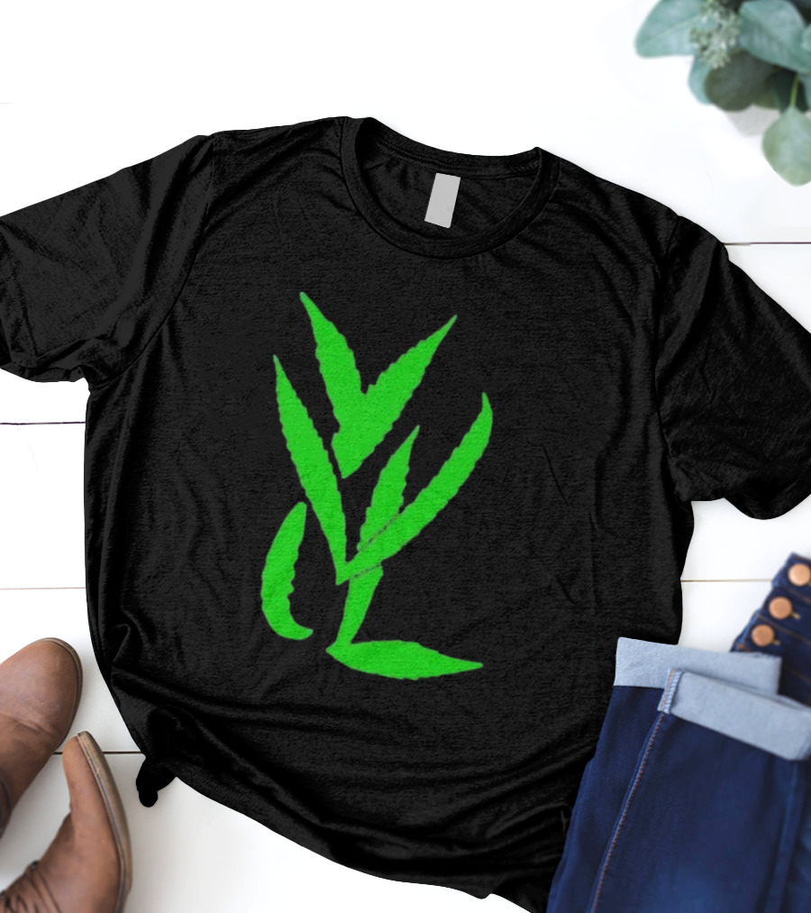 Trimset Green Leaf Symbol On Black T-Shirt