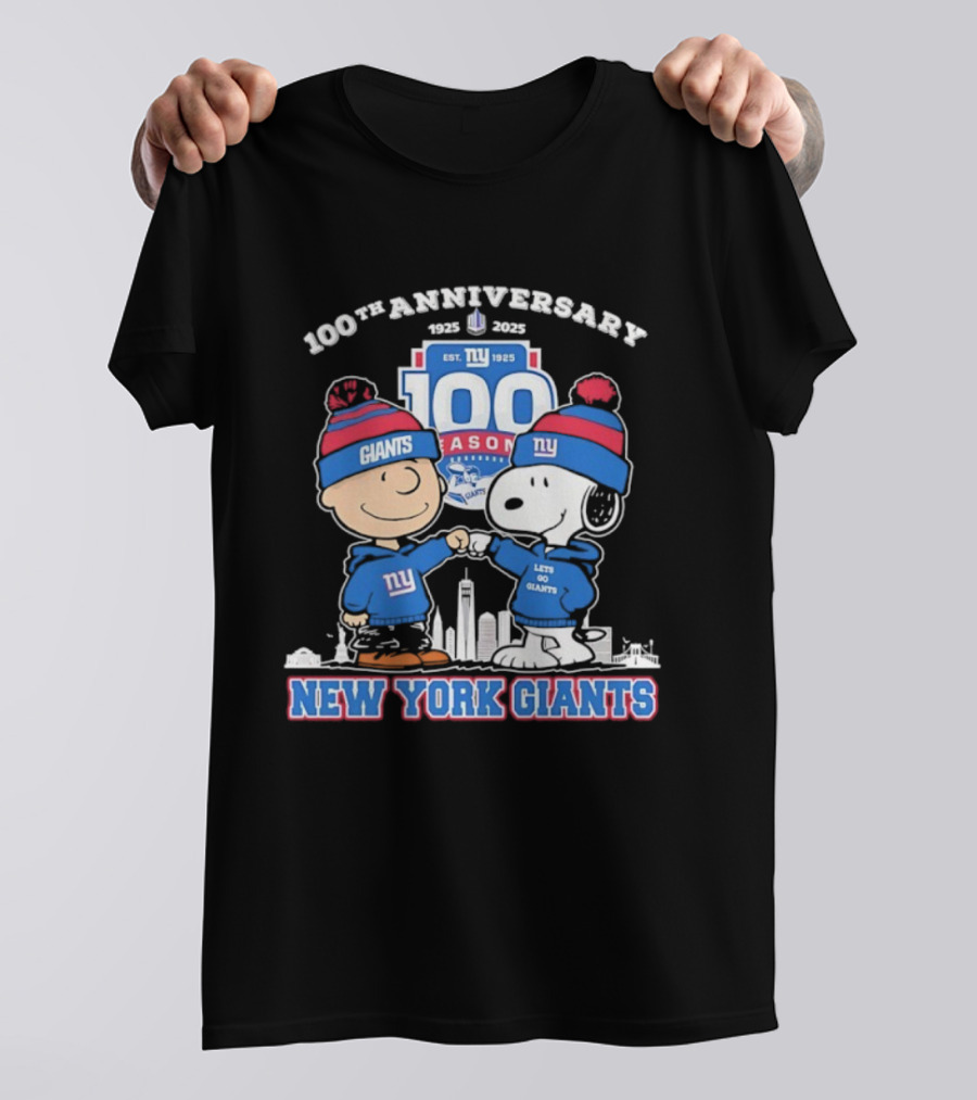Snoopy And Charlie Brown New York Giants 100th Anniversary 1925 To 2025 T-Shirt