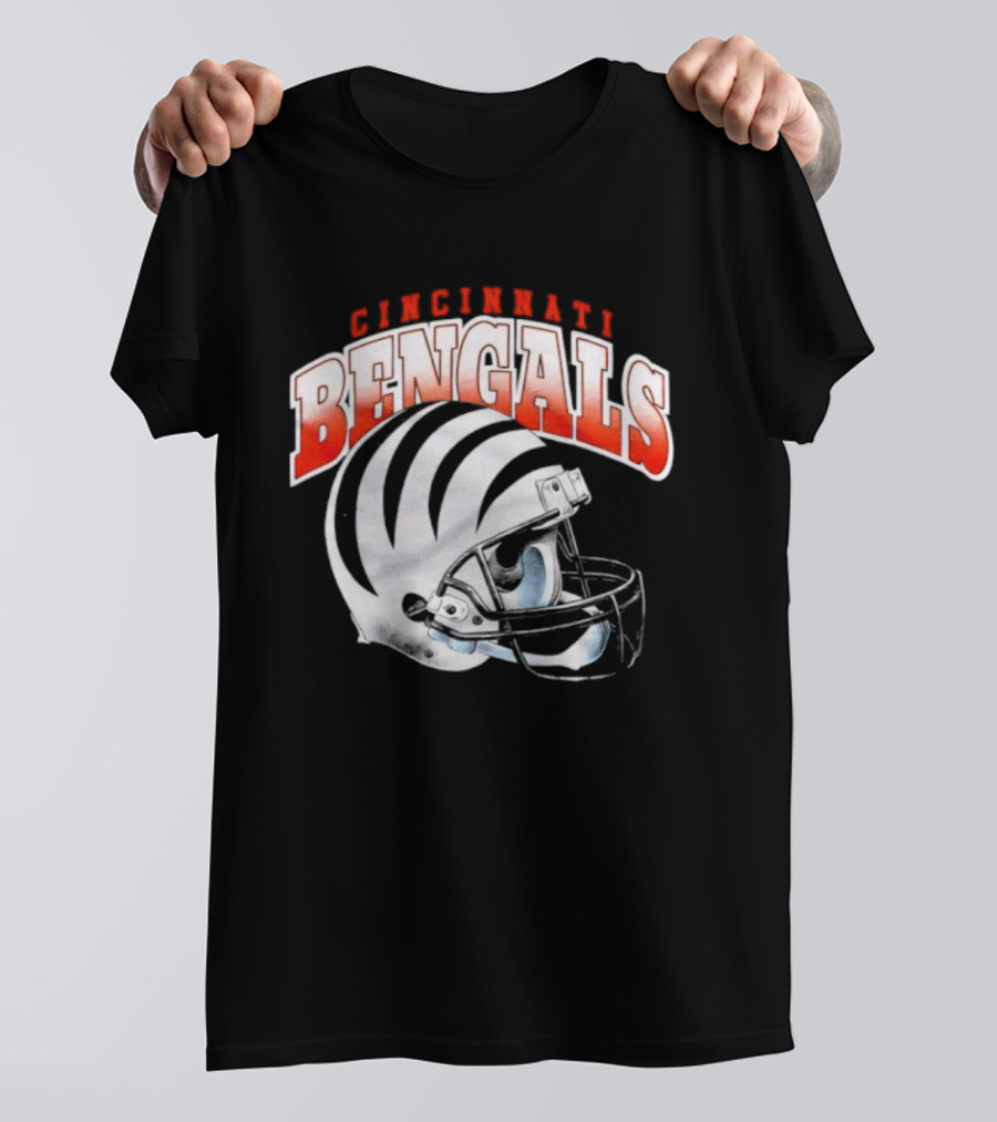Cincinnati Bengals Gradient Helmet T-Shirt