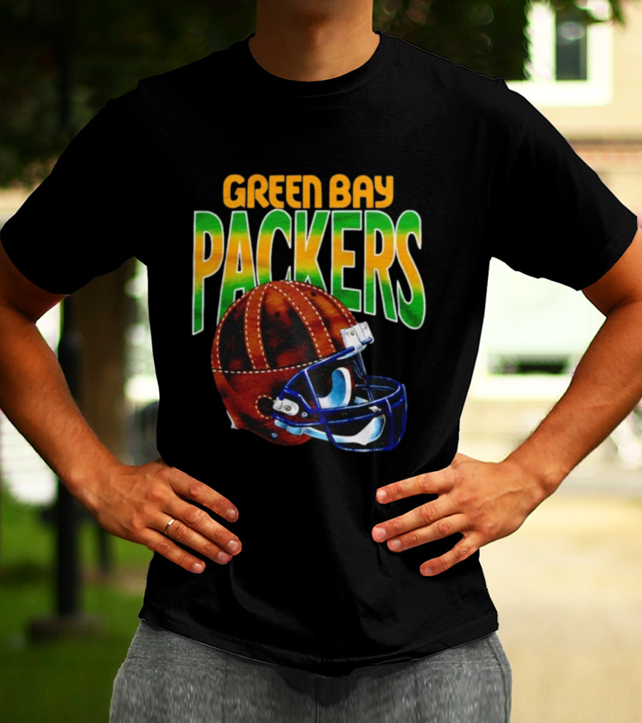 Green Bay Packers Vintage Helmet Gradient Style T-Shirt