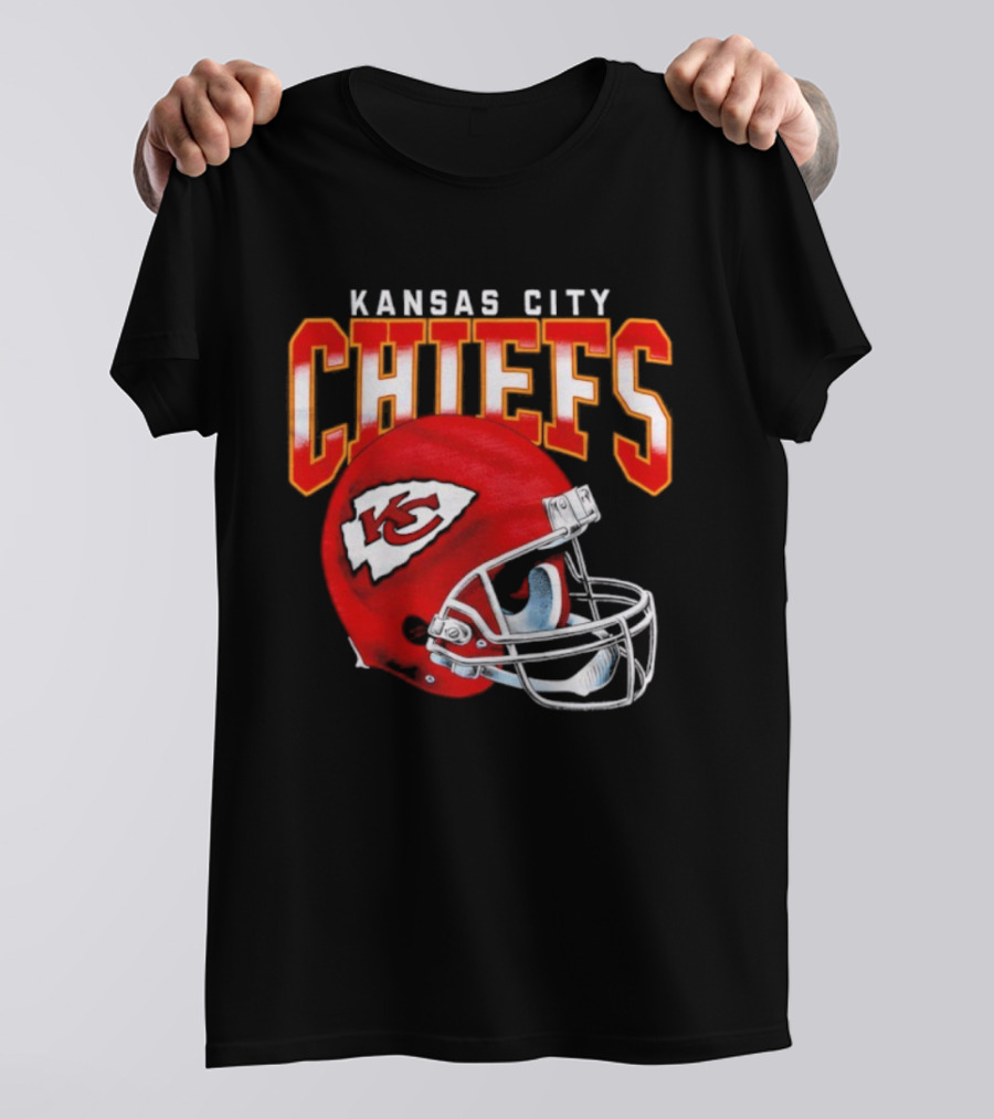 Kansas City Chiefs Red Helmet Gradient Football Icon Chiefs T-Shirt