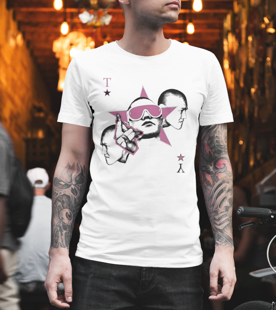 Taeyong Playing Card Pink Star Design With Sunglasses And Hand Gesture T-Shirt