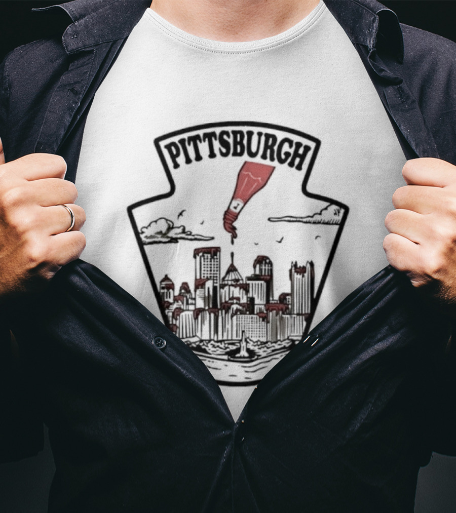 Pittsburgh Skyline With Ketchup Bottle Symbol T-Shirt