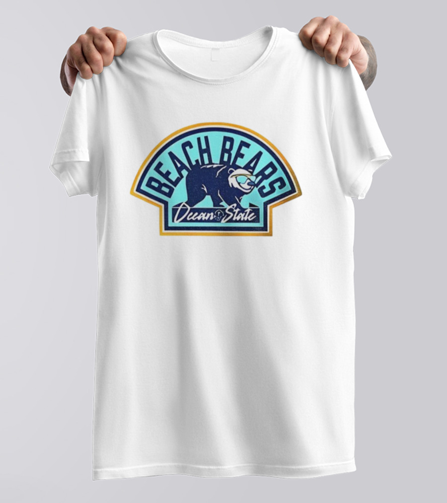 Beach Bears Ocean State Cool Polar Bear Retro Vibes T-Shirt