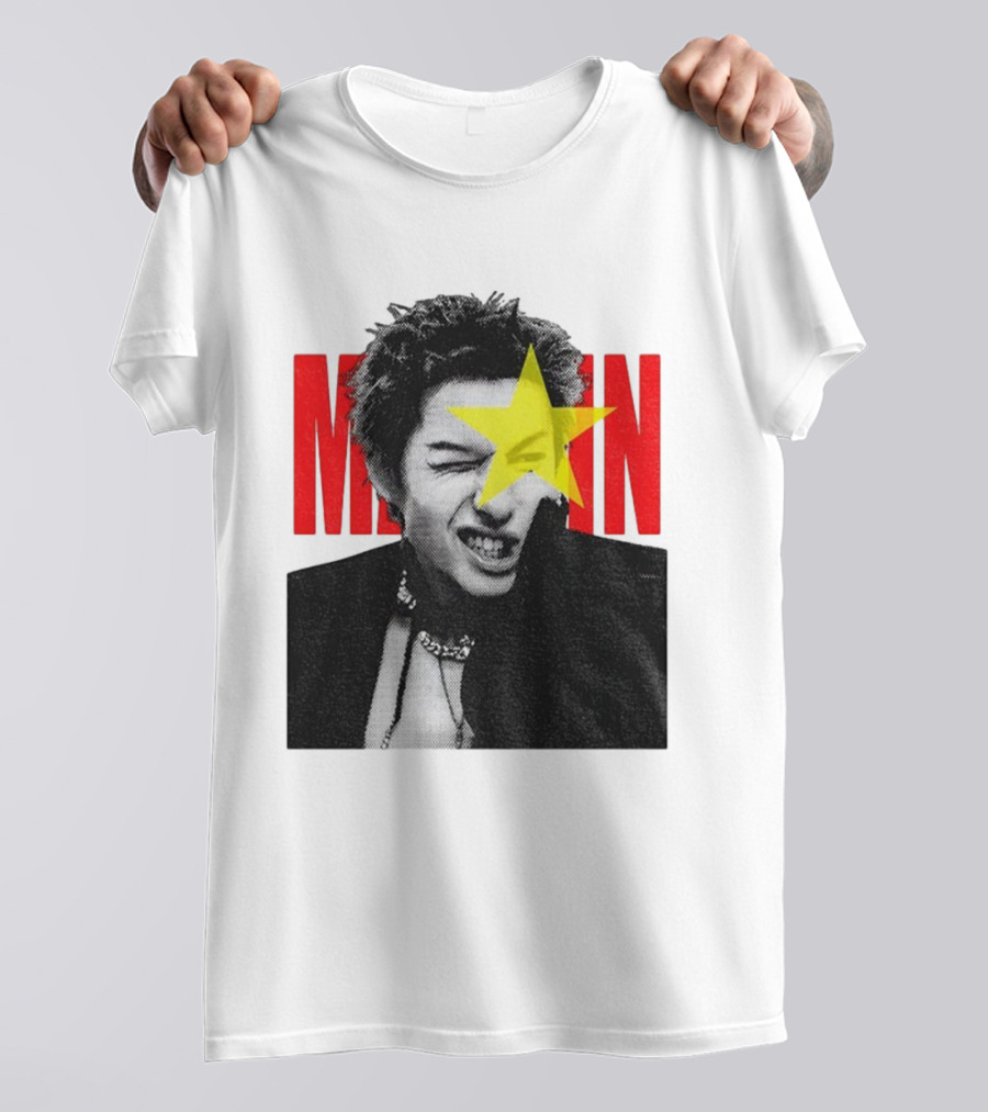 Martin Cortis Vintage Kpop Star 90s Style Iconic Yellow Star T-Shirt