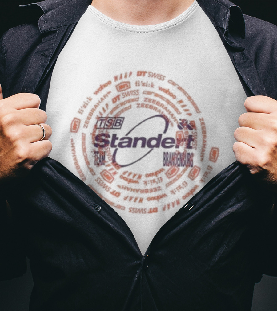 Standert Rennsport Berlin X Standert Roamer Worldtour 2024 Graphic T-Shirt