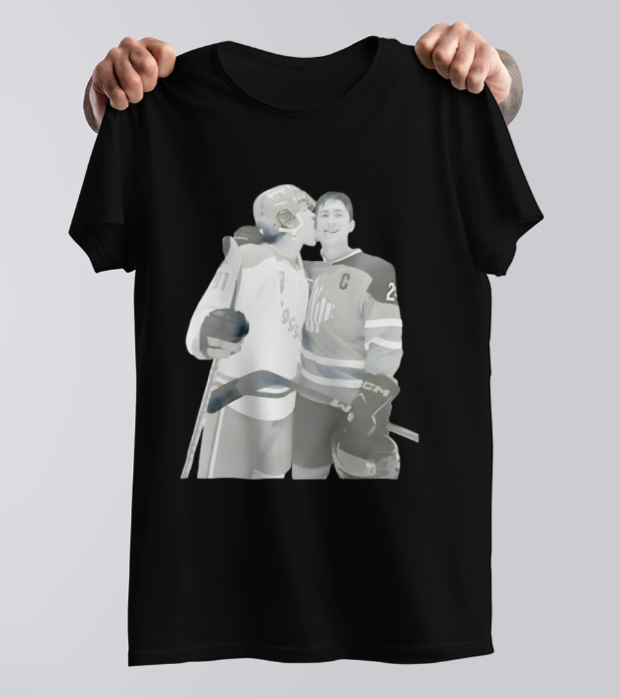 Ilya Rozanov Licks Shane Hollander Face Hockey Romance 81 25 C Ice Embrace T-Shirt