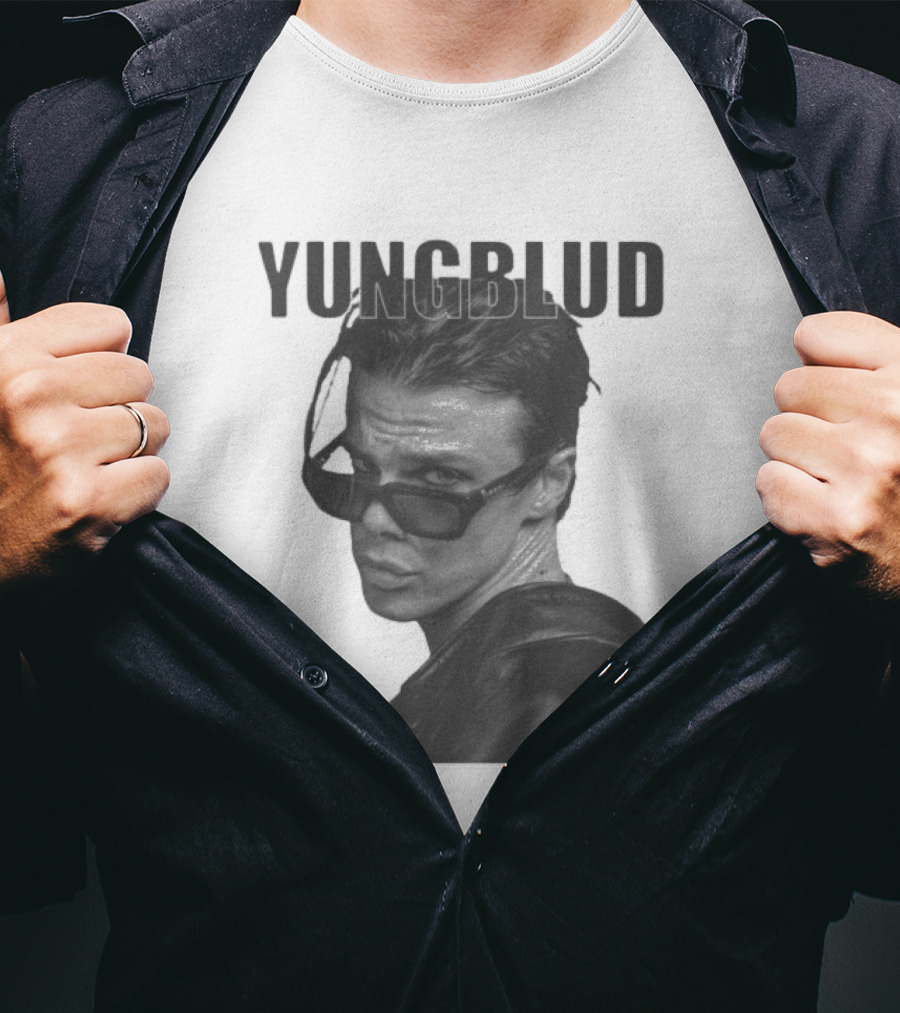 YUNGBLUD Sunglasses Cool Pose T-Shirt