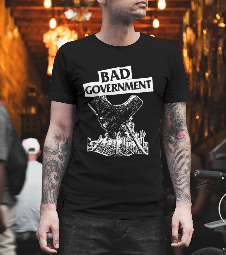 Bad Government Tree Stump Political Satire T-Shirt