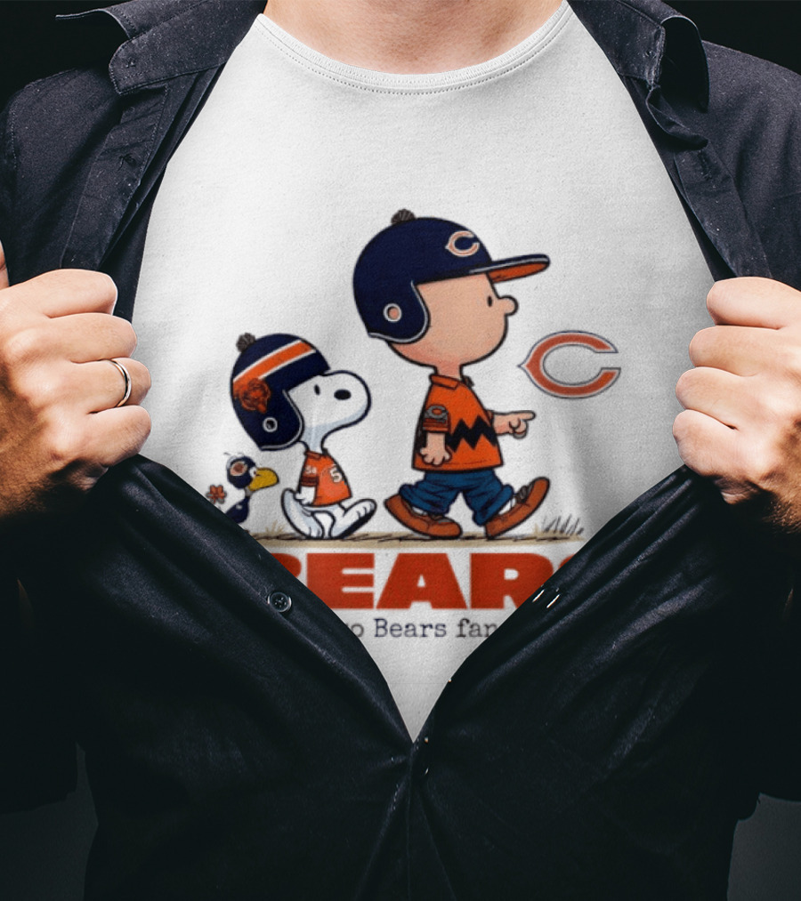 Chicago Bears Fan 4 Ever Snoopy Vs Charlie Brown T-Shirt