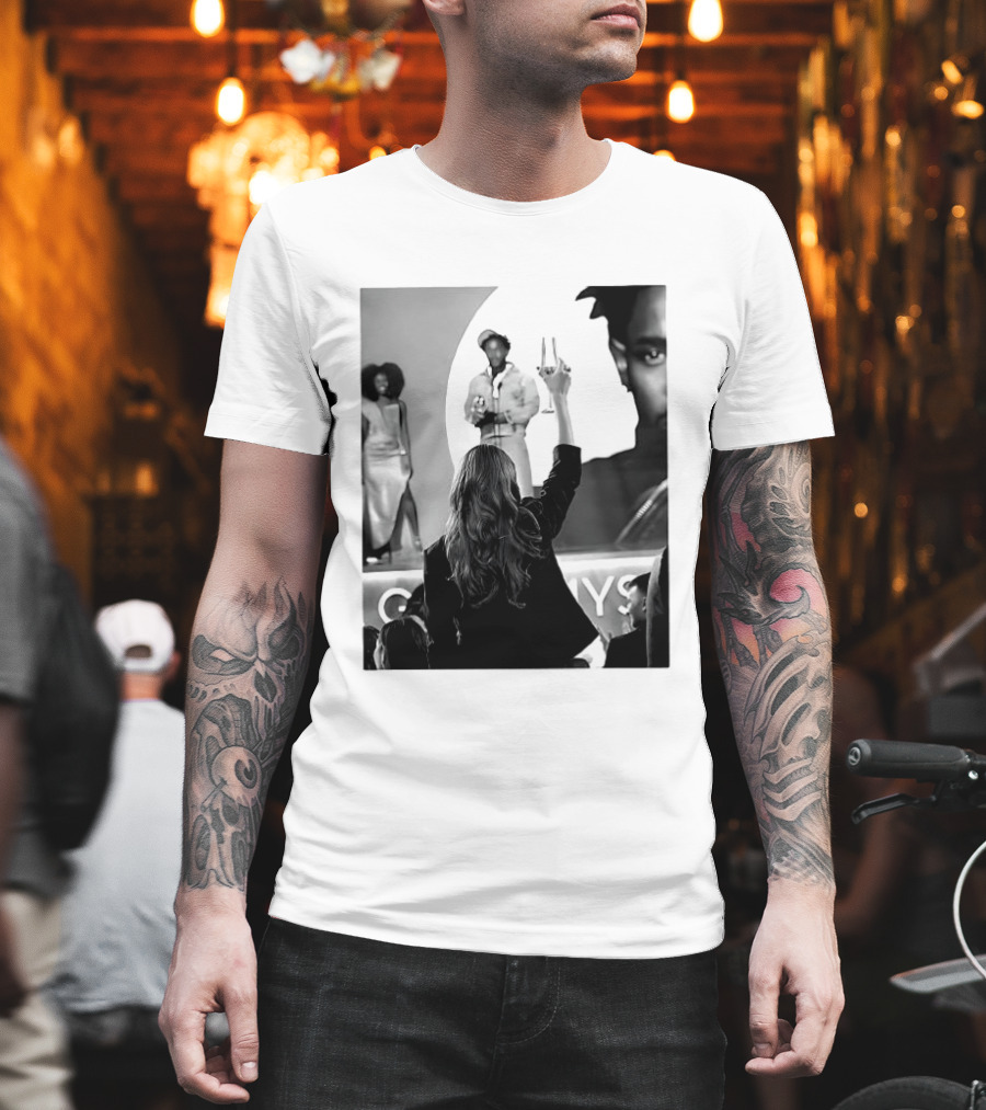 Taylor Celebrates Kendrick Lamar Grammy Win T-Shirt