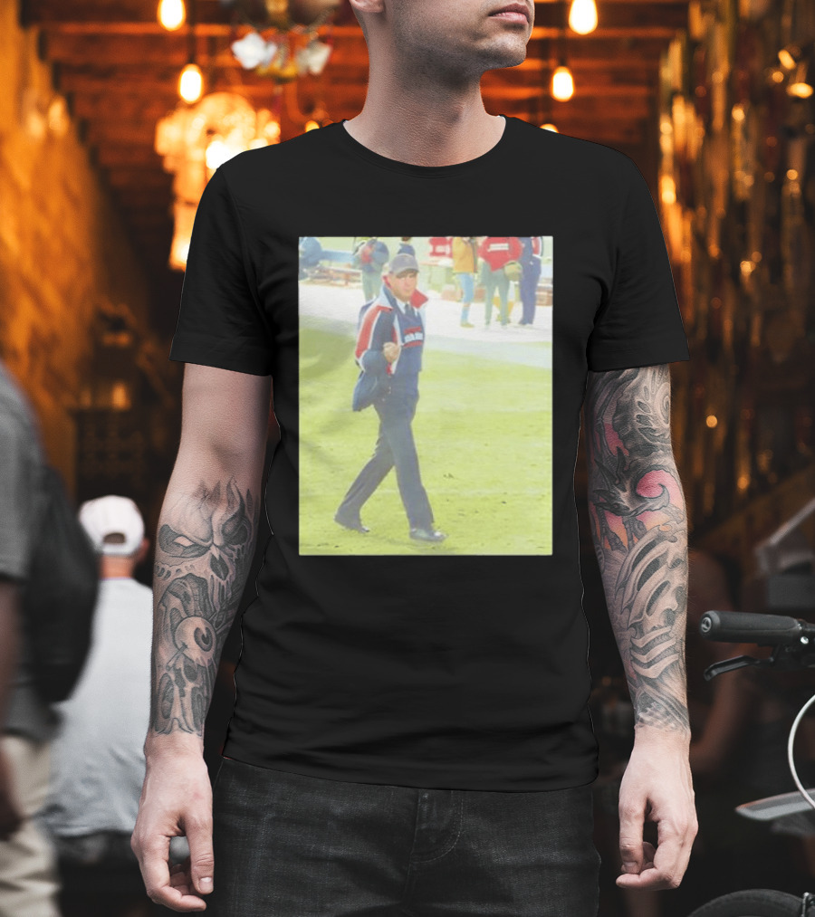 Chicago Bears Mike Ditka Da Coach Middle Finger Iconic Gesture T-Shirt