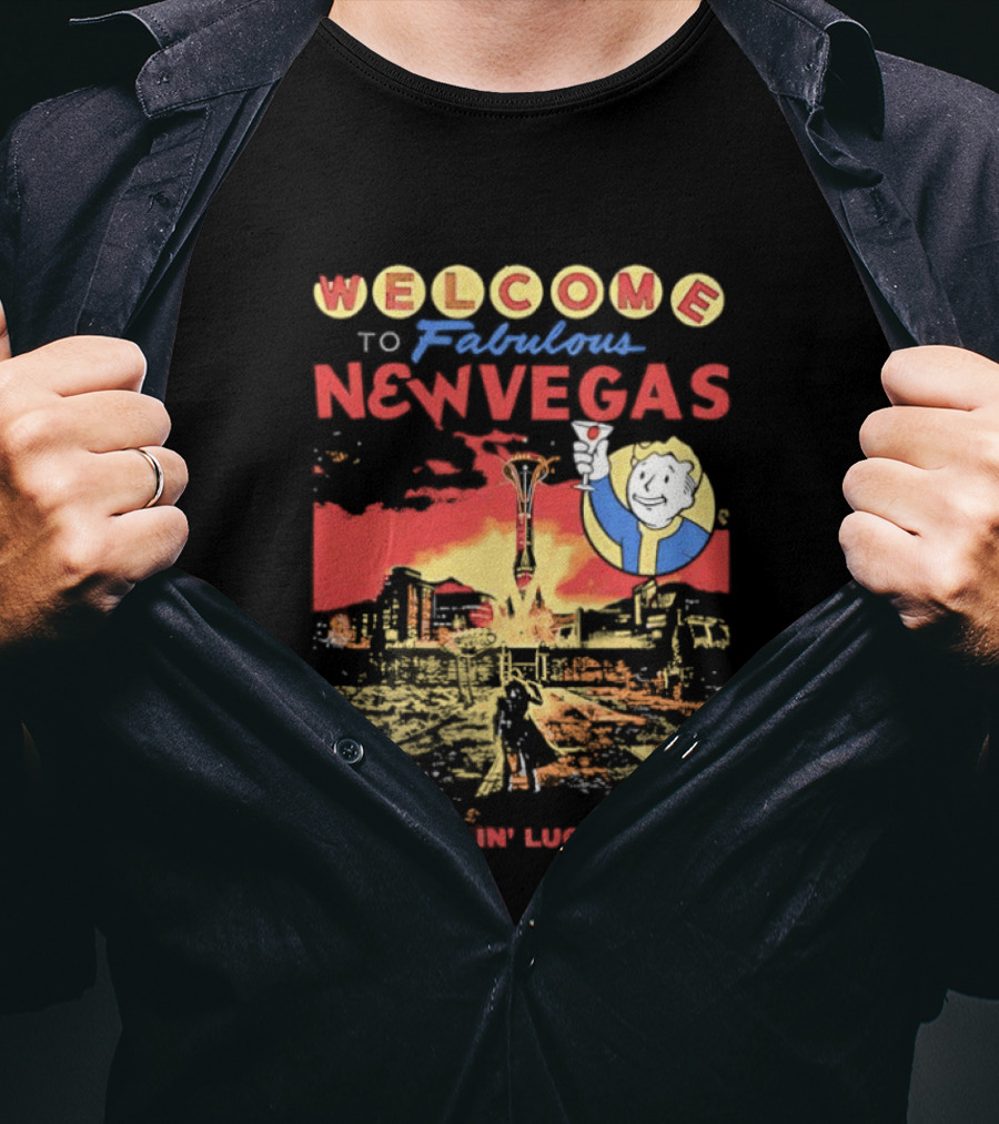Welcome To Fabulous New Vegas Feeling Lucky Vintage Style Retro Gaming T-Shirt