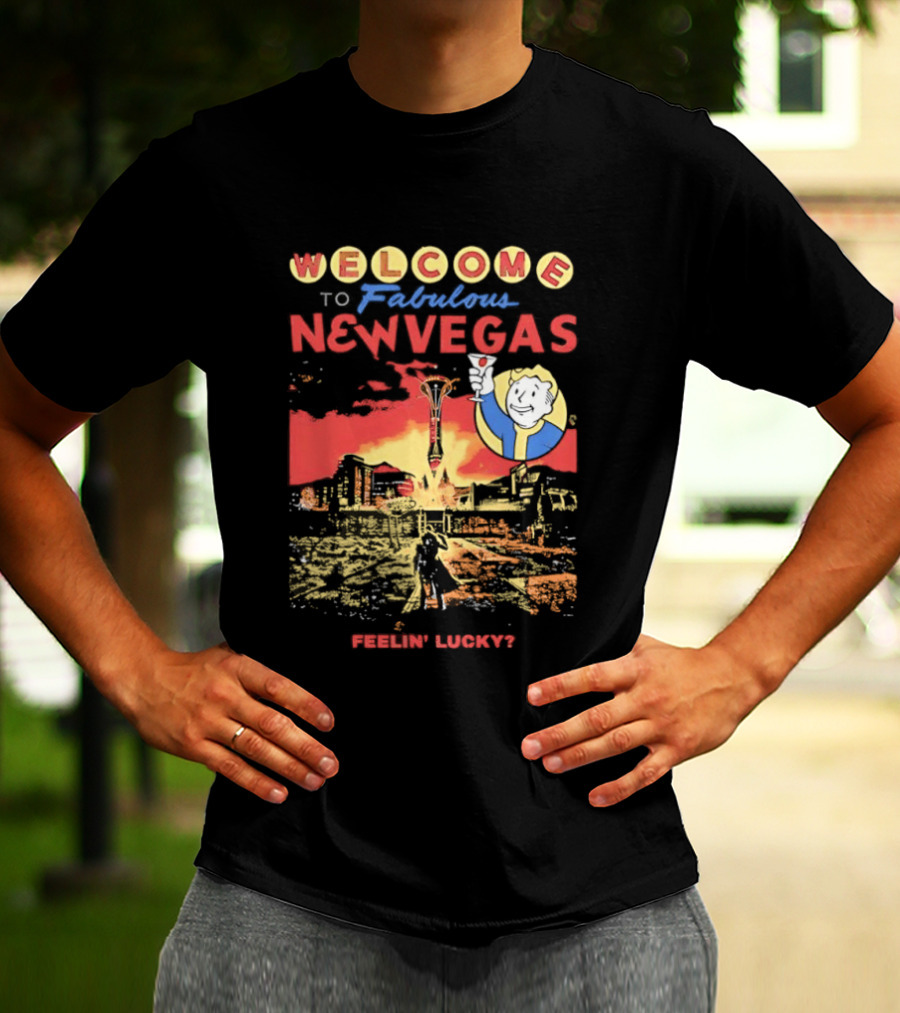 Welcome To Fabulous New Vegas Feeling Lucky Vintage Style Retro Gaming T-Shirt