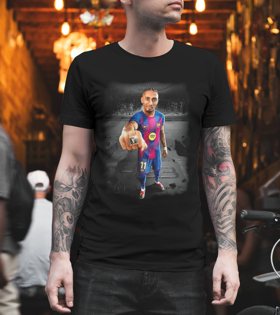 Raphinha 433 Barcelona Player Of The Year 2025 Award Winning Image T-Shirt